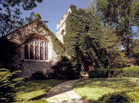 Outside Chrit Episcopal Church in Winnetka, IL